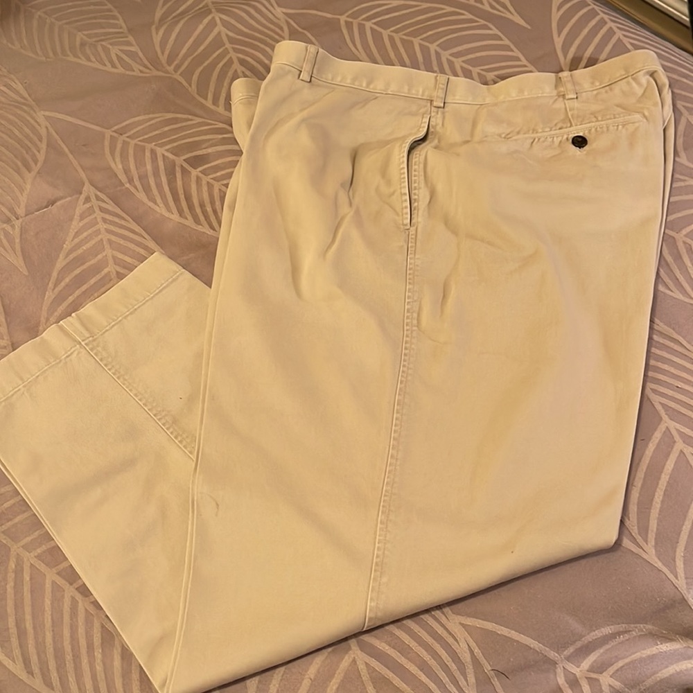 Roundtree & Yorke Khaki trousers